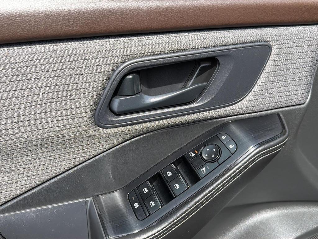 used 2022 Nissan Rogue car, priced at $23,010