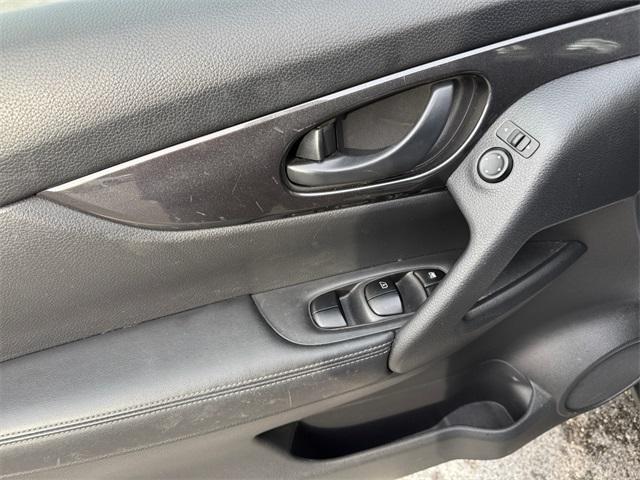 used 2019 Nissan Rogue car, priced at $15,208