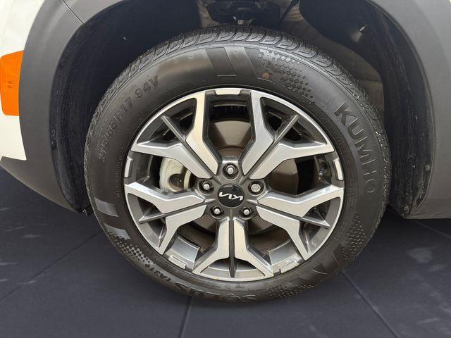 used 2023 Kia Seltos car, priced at $23,897