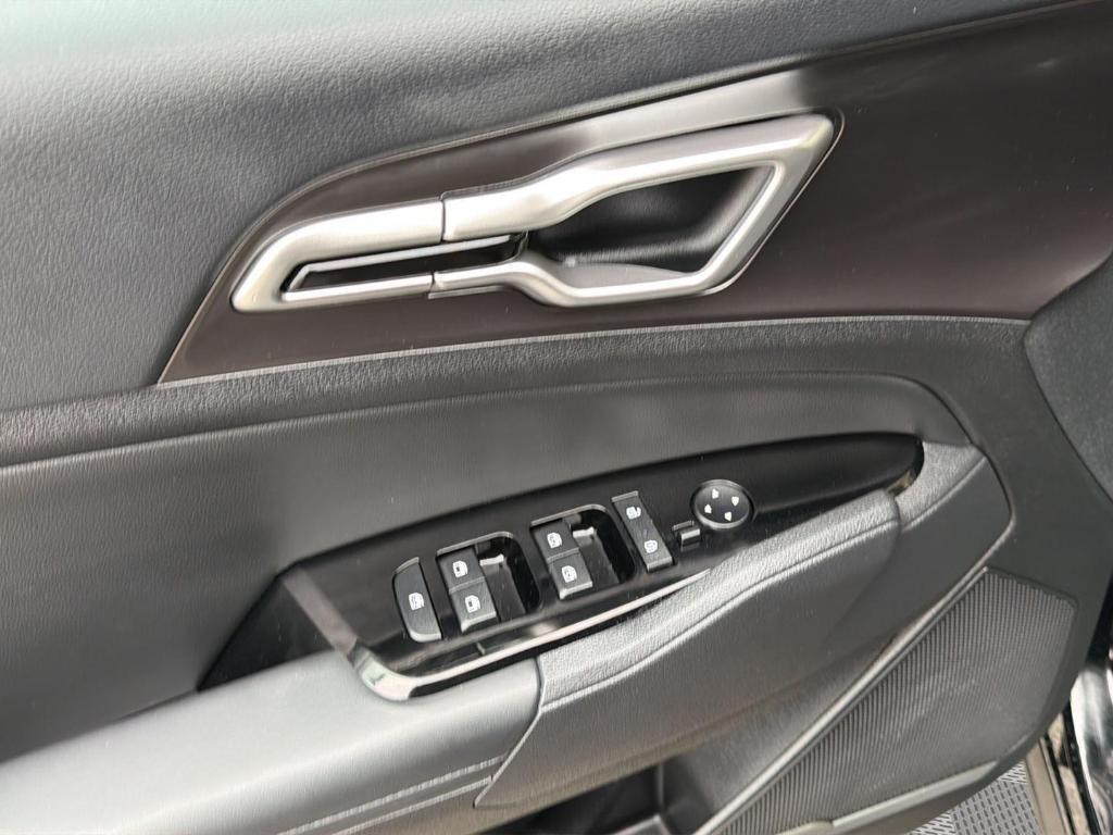 used 2025 Kia Sportage car, priced at $32,874