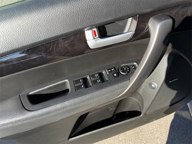 used 2015 Kia Sorento car, priced at $11,998