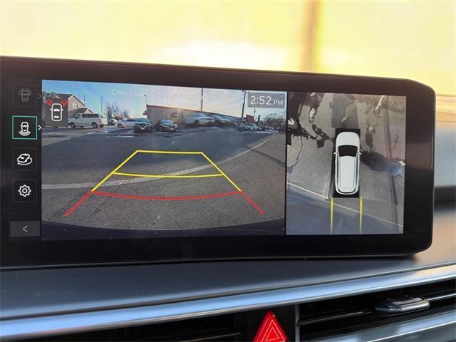 used 2025 Kia Sorento Hybrid car, priced at $29,874