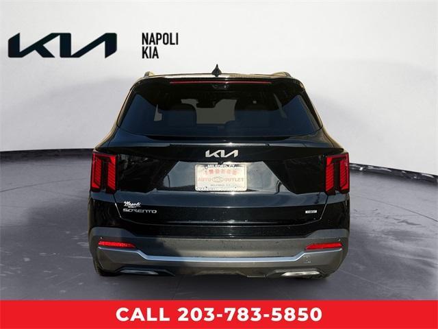 used 2025 Kia Sorento Hybrid car, priced at $29,874