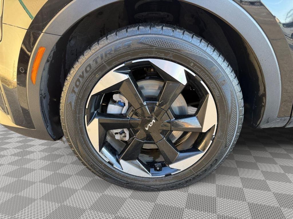 used 2025 Kia Sorento Hybrid car, priced at $29,874