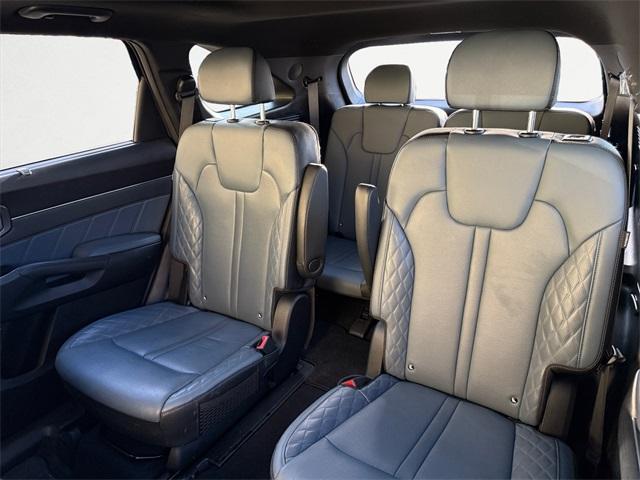 used 2025 Kia Sorento Hybrid car, priced at $29,874