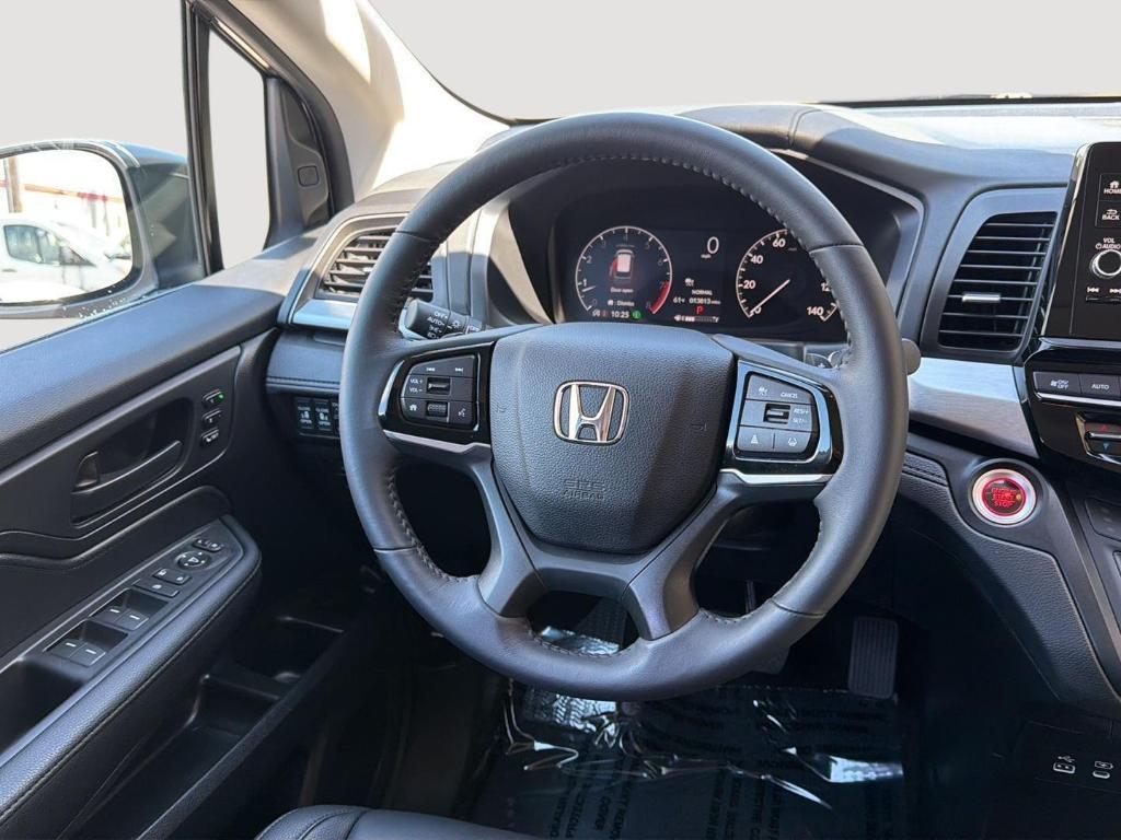 used 2025 Honda Odyssey car, priced at $40,669