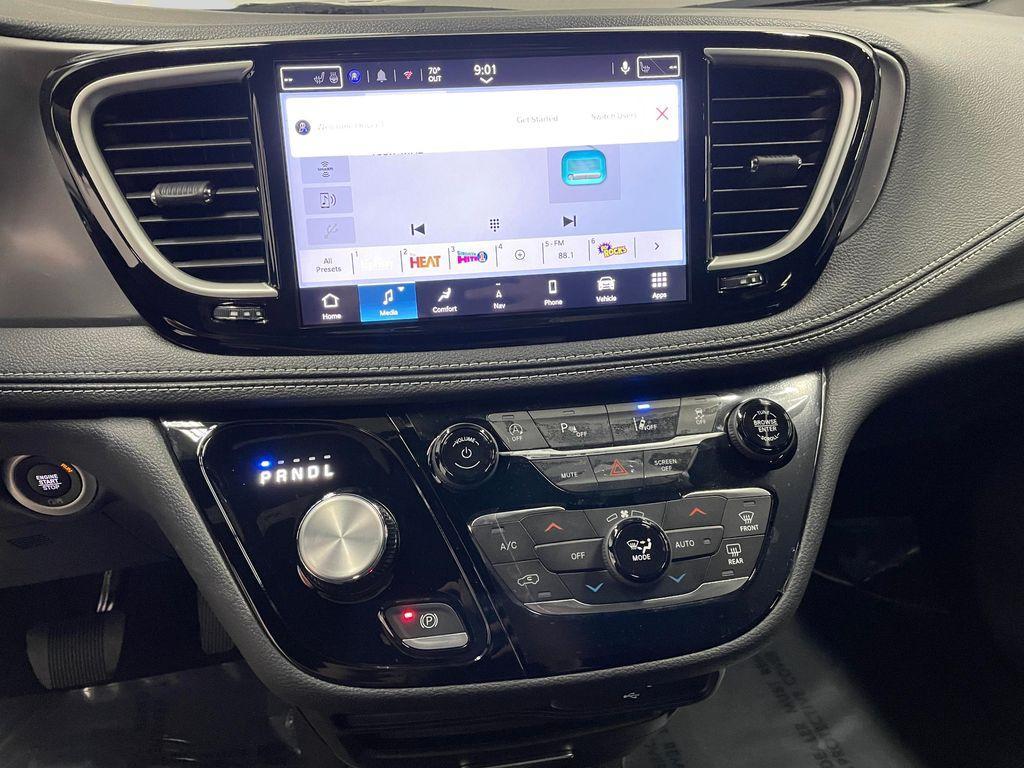 new 2026 Chrysler Pacifica car, priced at $51,152