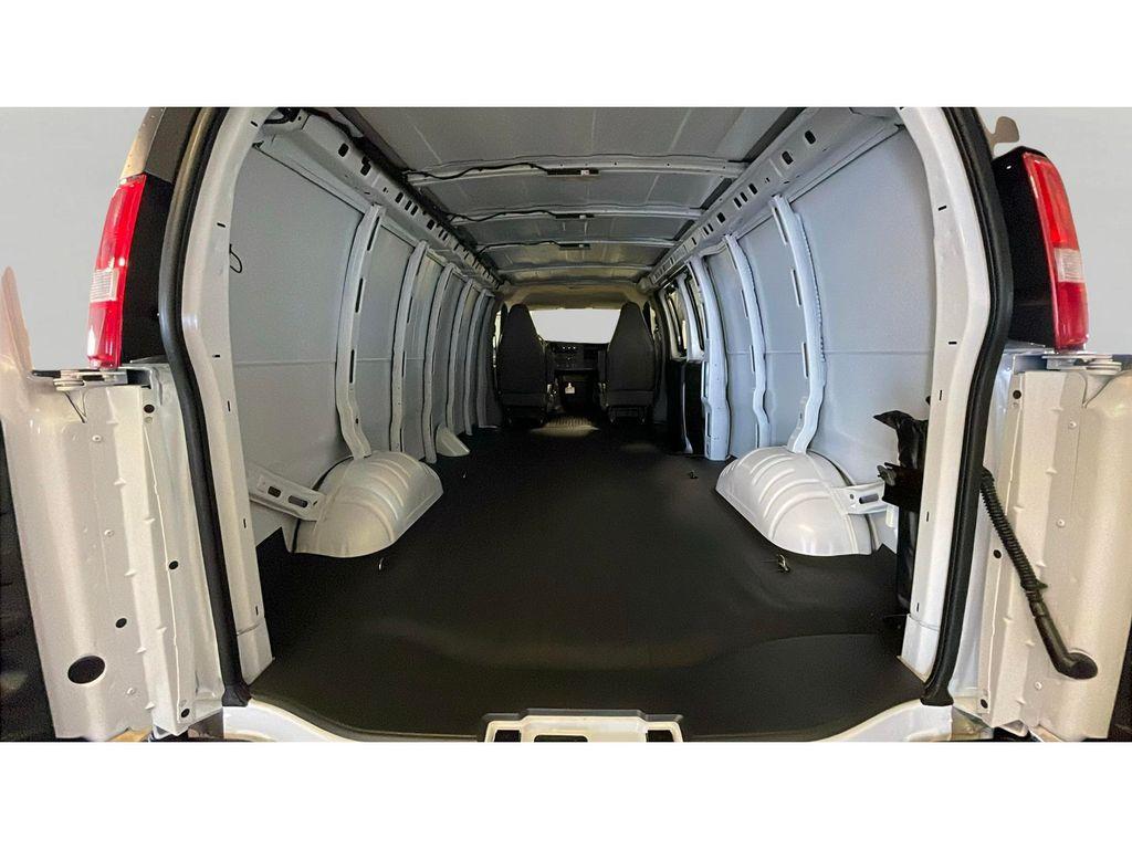 new 2025 GMC Savana 3500 car, priced at $50,295