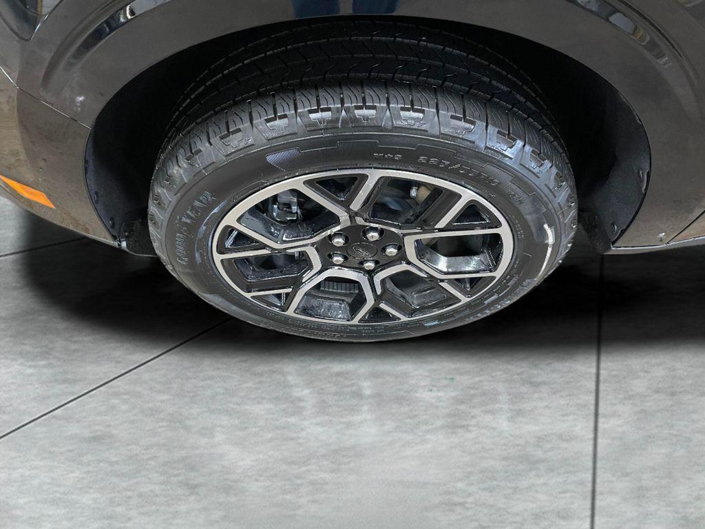 new 2025 Ford Maverick car, priced at $38,365