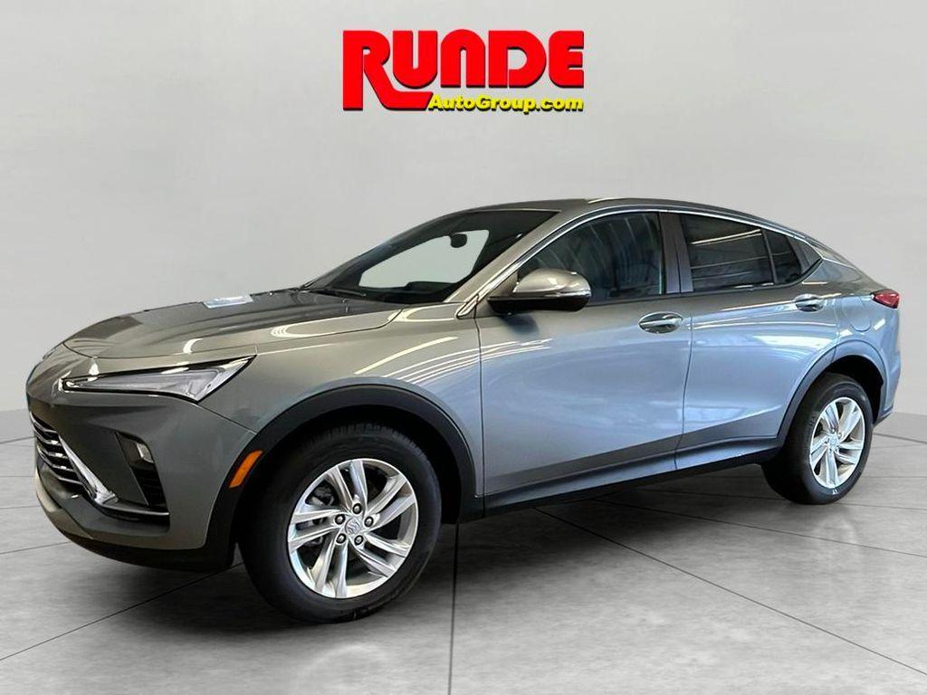 new 2025 Buick Envista car, priced at $24,785