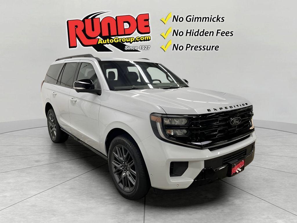 new 2025 Ford Expedition car, priced at $82,315