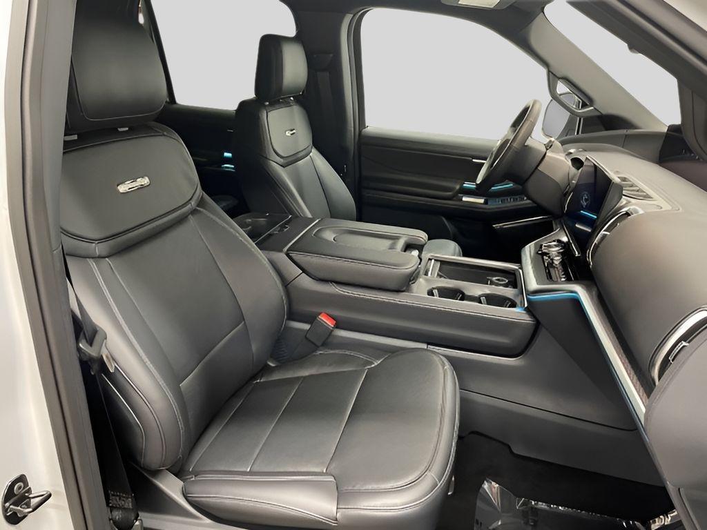 new 2025 Ford Expedition car, priced at $82,315
