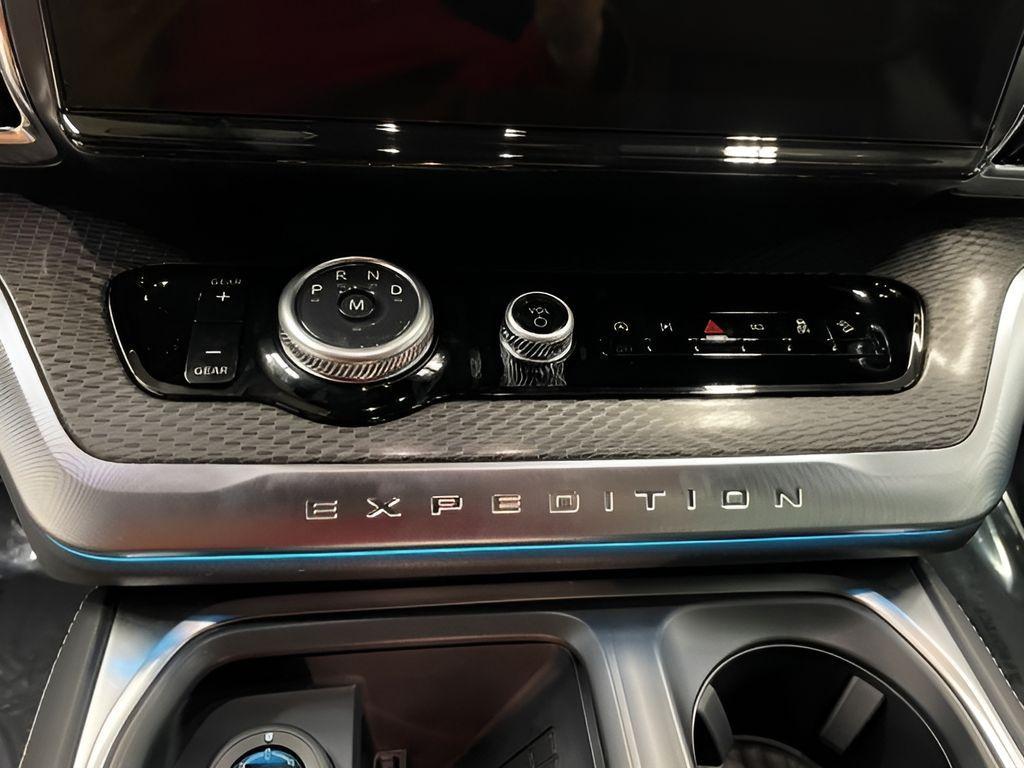 new 2025 Ford Expedition car, priced at $82,315