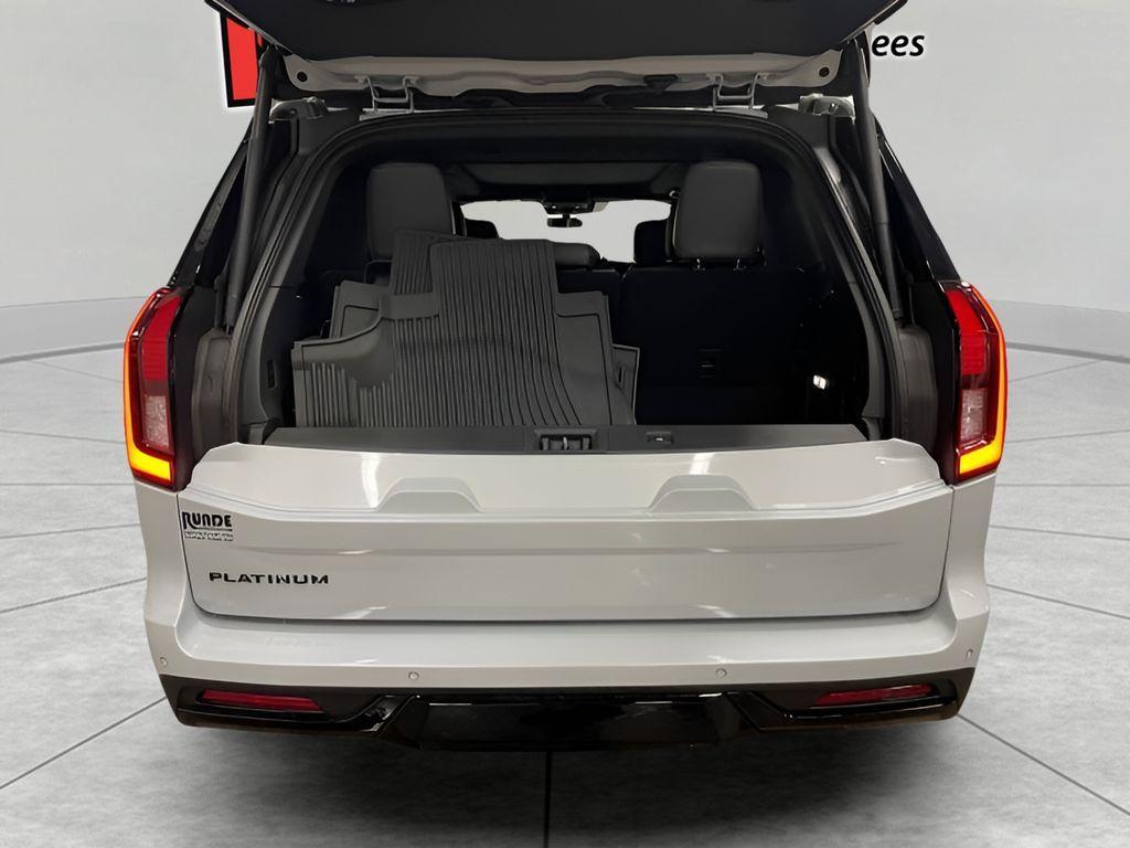 new 2025 Ford Expedition car, priced at $82,315