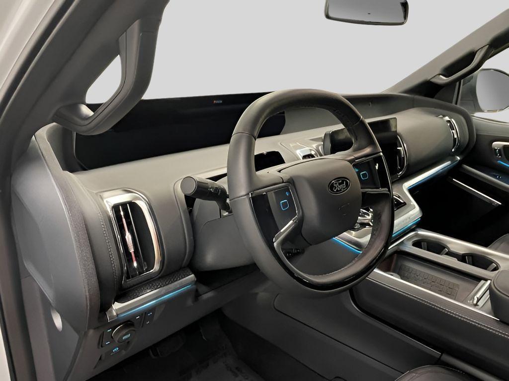 new 2025 Ford Expedition car, priced at $82,315