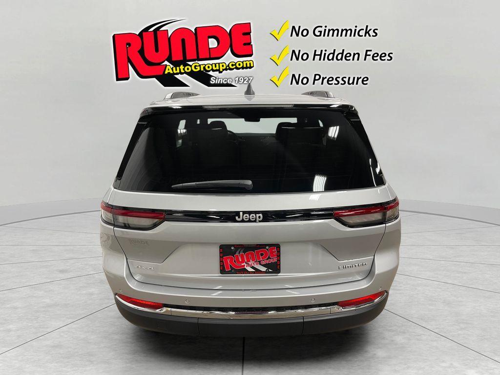 new 2025 Jeep Grand Cherokee car, priced at $48,444