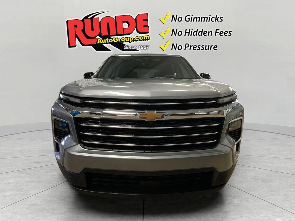 new 2026 Chevrolet Traverse car, priced at $48,013