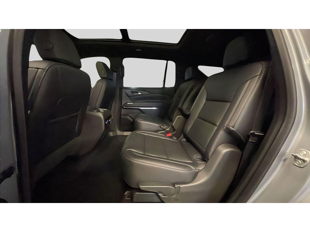 new 2026 Chevrolet Traverse car, priced at $48,013