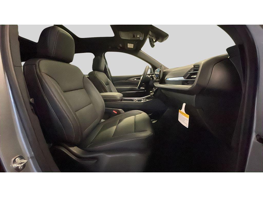 new 2026 Chevrolet Traverse car, priced at $48,013