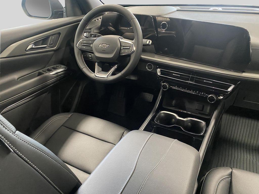 new 2026 Chevrolet Traverse car, priced at $47,817