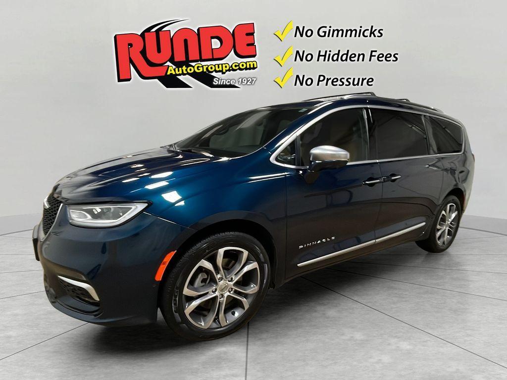 used 2022 Chrysler Pacifica car, priced at $35,992