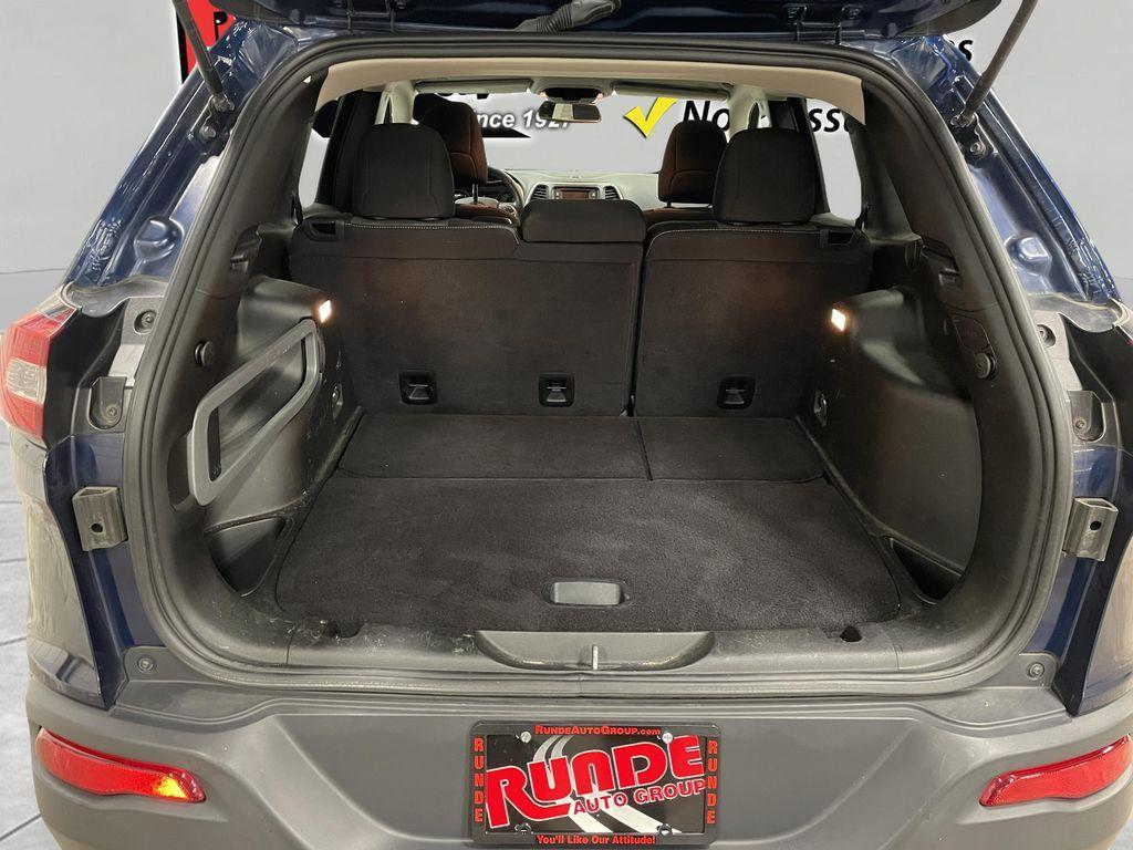 used 2018 Jeep Cherokee car, priced at $13,771