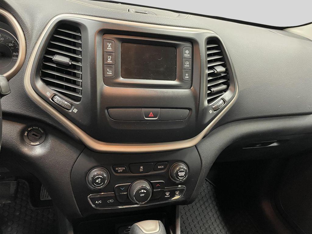 used 2018 Jeep Cherokee car, priced at $13,771