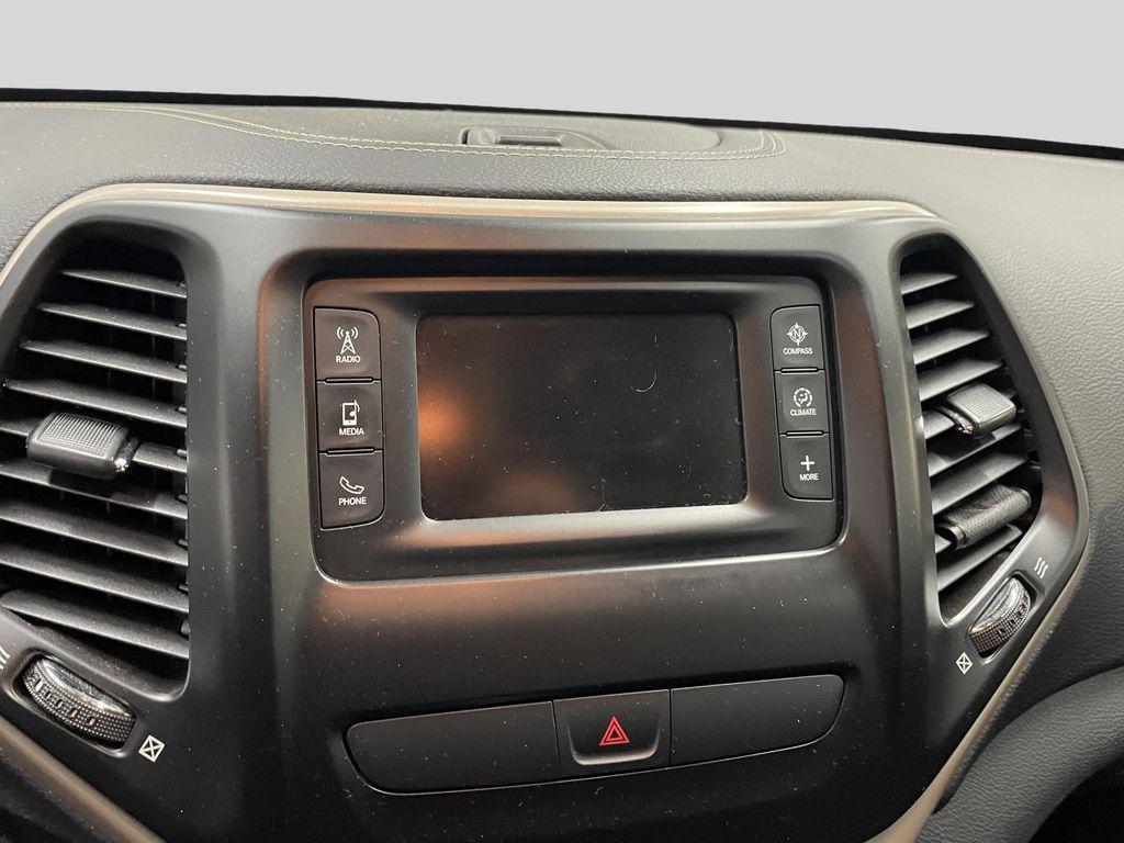 used 2018 Jeep Cherokee car, priced at $13,771