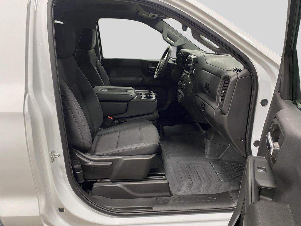 new 2025 Chevrolet Silverado 1500 car, priced at $43,560