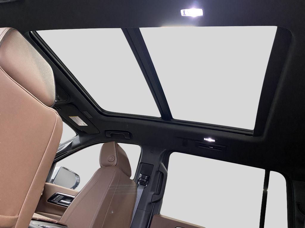 new 2025 Chevrolet Suburban car, priced at $86,725