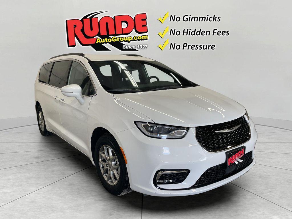 used 2022 Chrysler Pacifica car, priced at $13,490