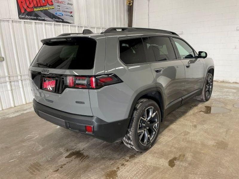 new 2026 Jeep Cherokee car, priced at $45,774