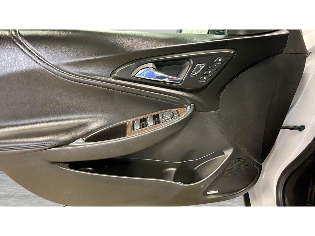 used 2017 Chevrolet Malibu car, priced at $16,930