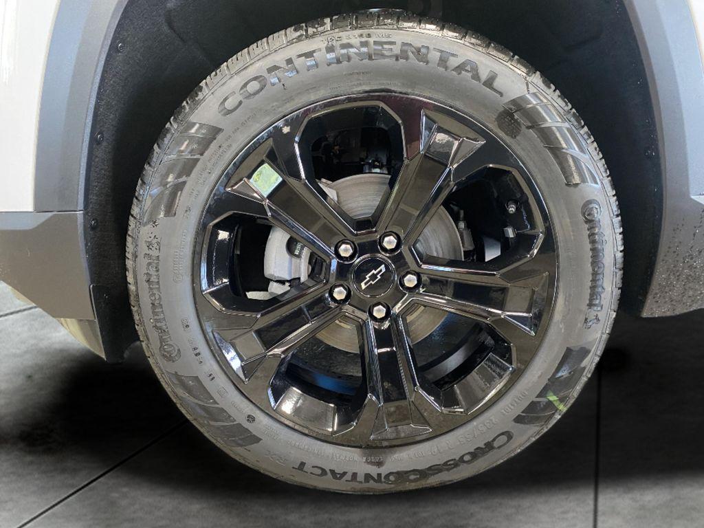 new 2026 Chevrolet Equinox car, priced at $38,330