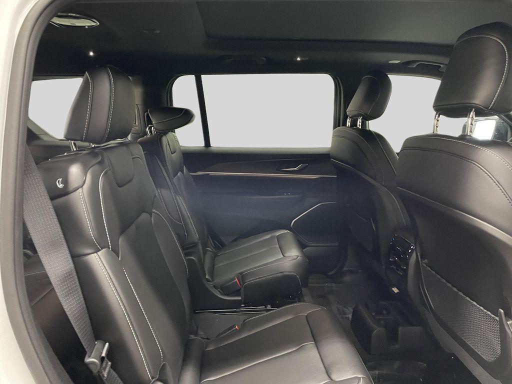 new 2026 Jeep Grand Cherokee L car, priced at $50,985