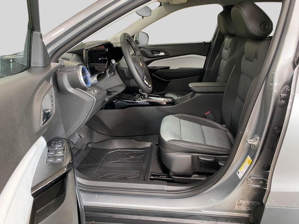 new 2026 Chevrolet Trax car, priced at $25,669