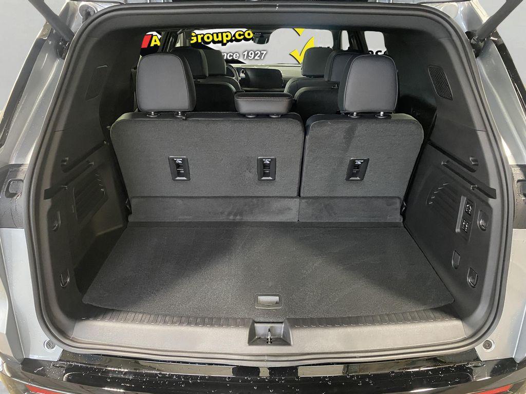 new 2026 Chevrolet Traverse car, priced at $58,720