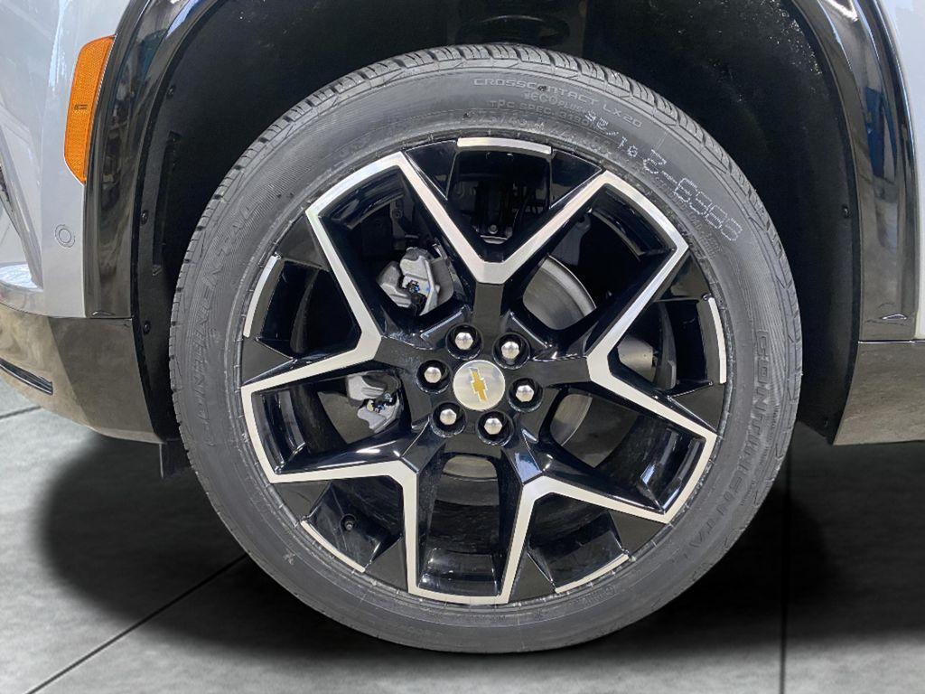 new 2026 Chevrolet Traverse car, priced at $58,720