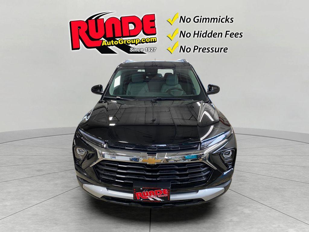 new 2026 Chevrolet TrailBlazer car, priced at $29,925