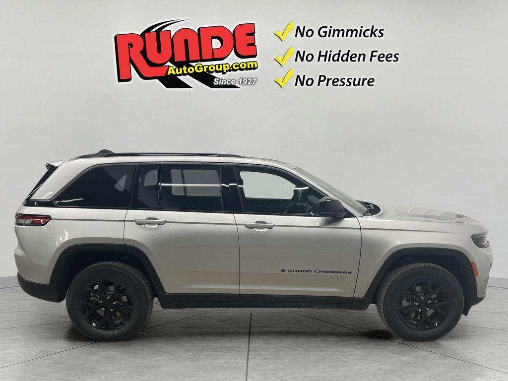 new 2026 Jeep Grand Cherokee car, priced at $48,520