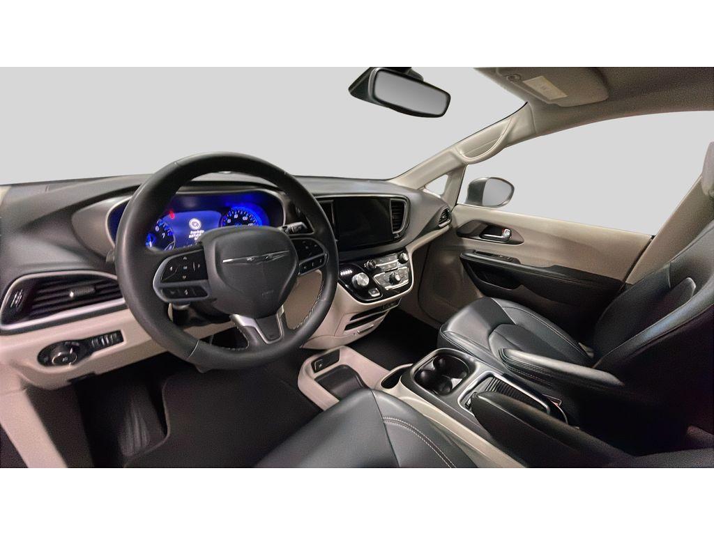 used 2023 Chrysler Pacifica car, priced at $26,800