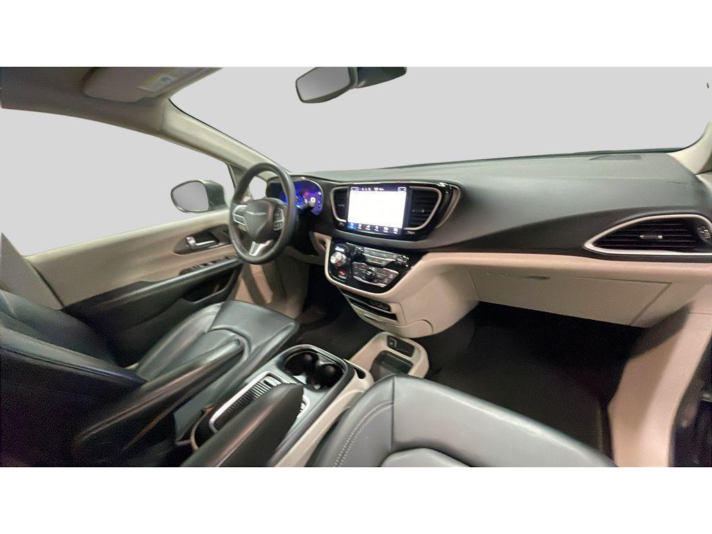 used 2023 Chrysler Pacifica car, priced at $26,800