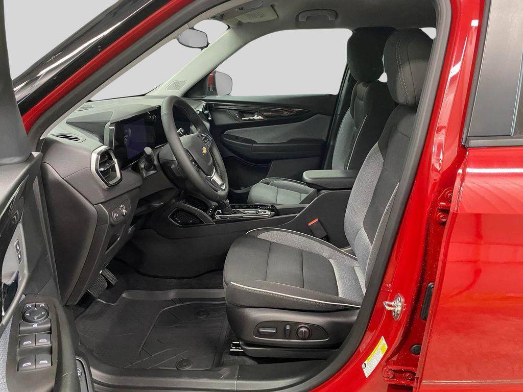 new 2026 Chevrolet TrailBlazer car, priced at $29,925