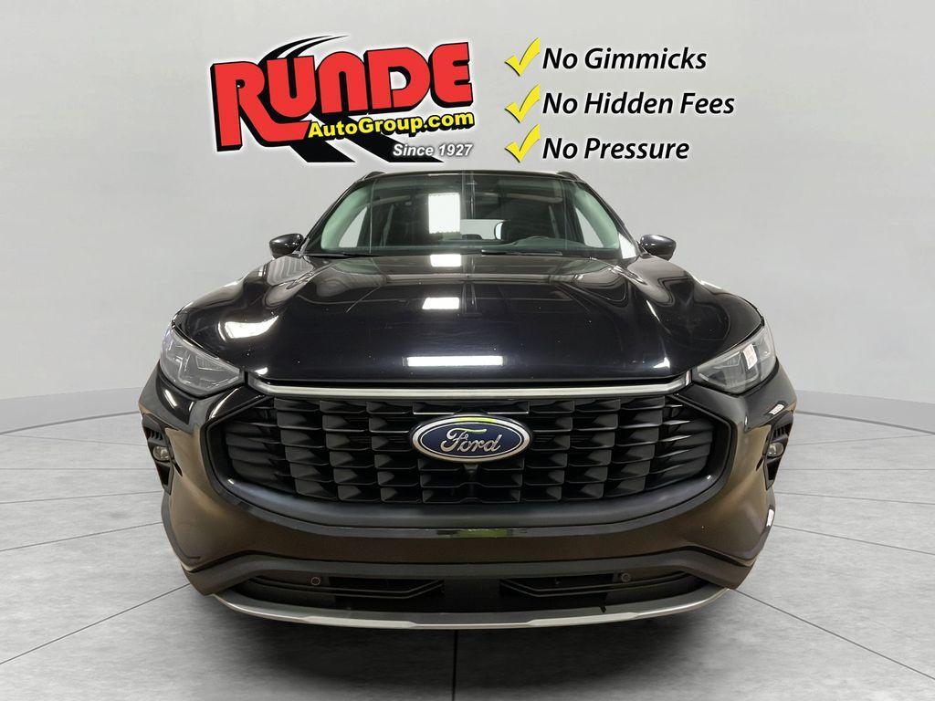 used 2024 Ford Escape car, priced at $25,490