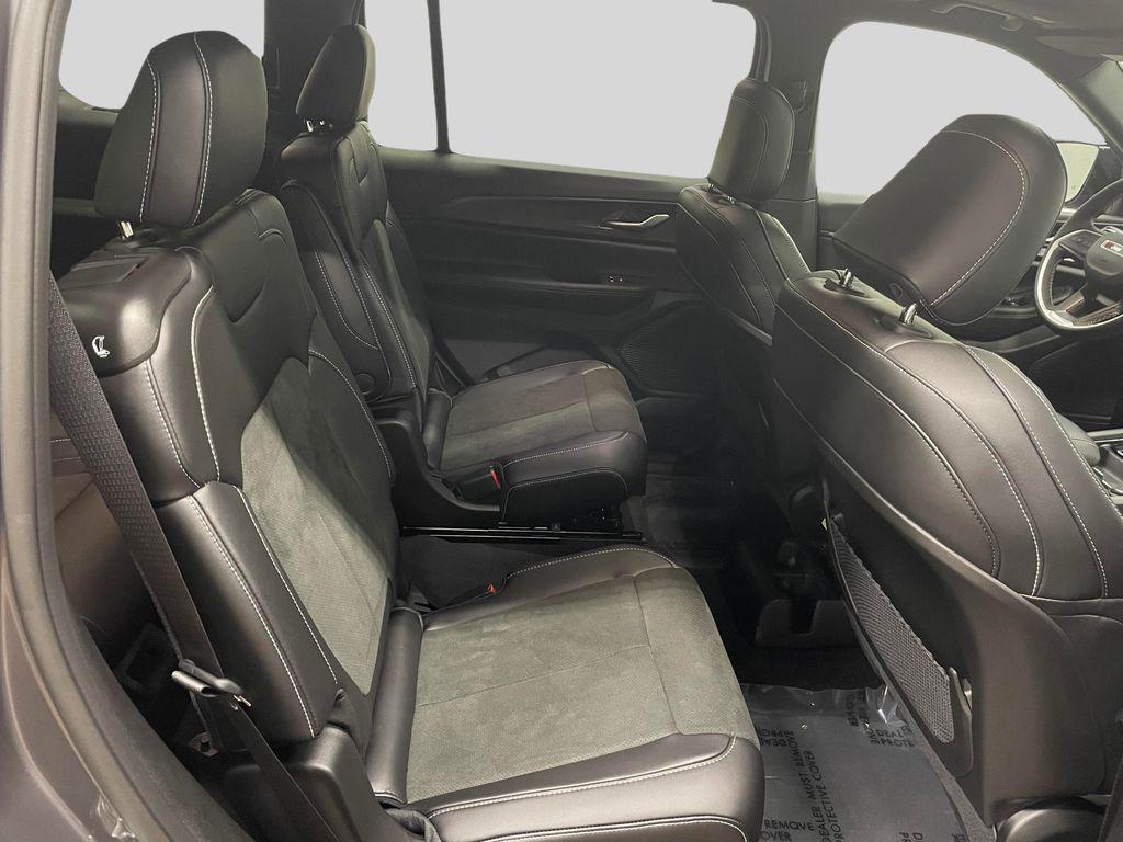 new 2025 Jeep Grand Cherokee L car, priced at $49,543