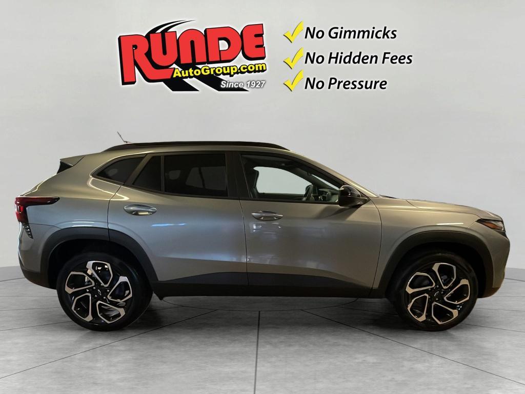 new 2026 Chevrolet Trax car, priced at $28,061