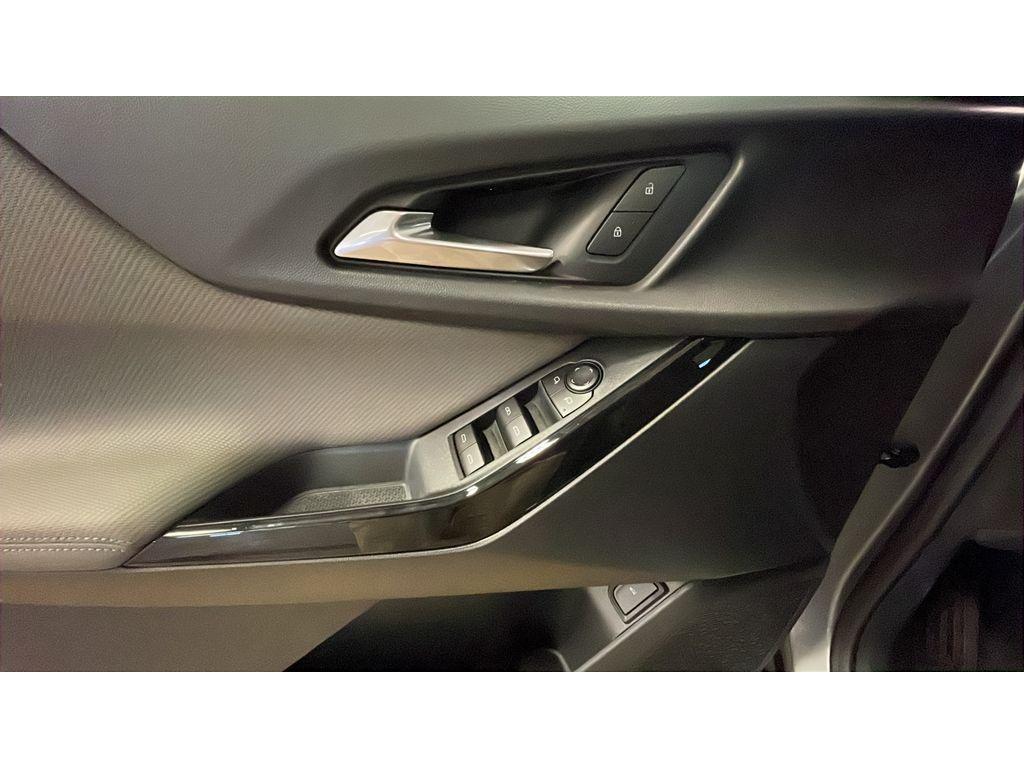 new 2026 Chevrolet Equinox car, priced at $33,744