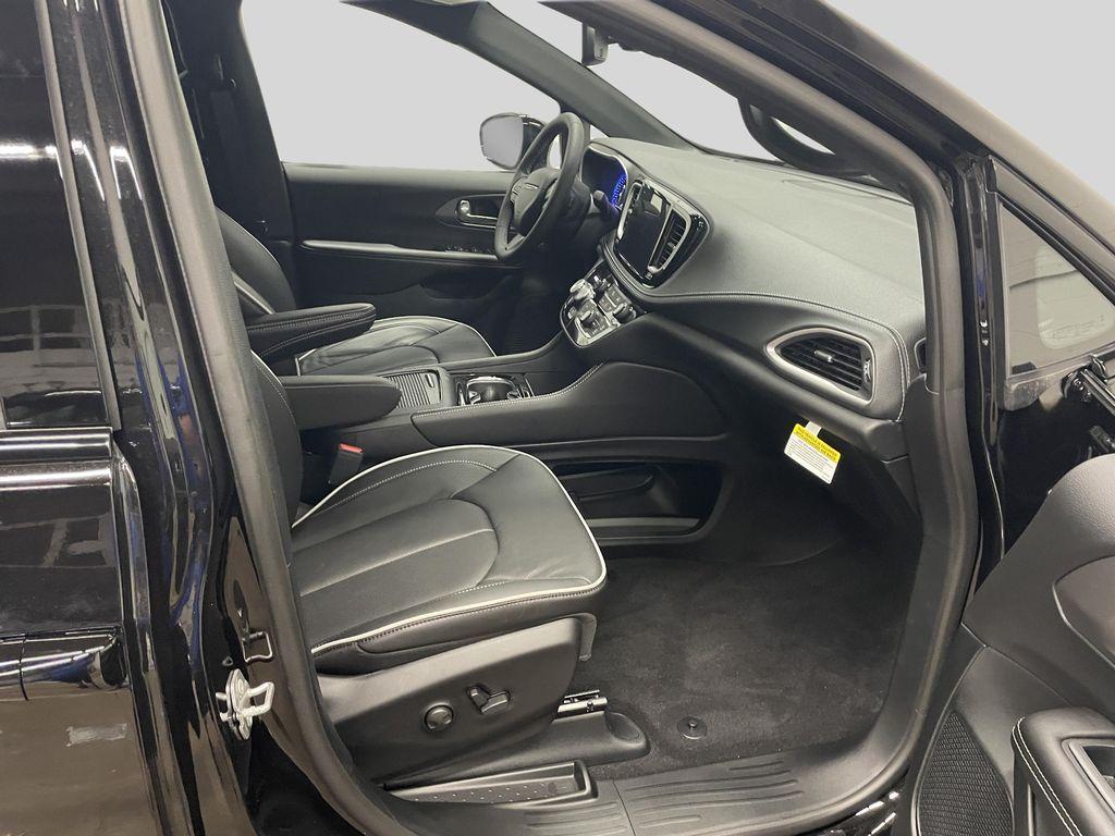 new 2027 Chrysler Pacifica car, priced at $55,175