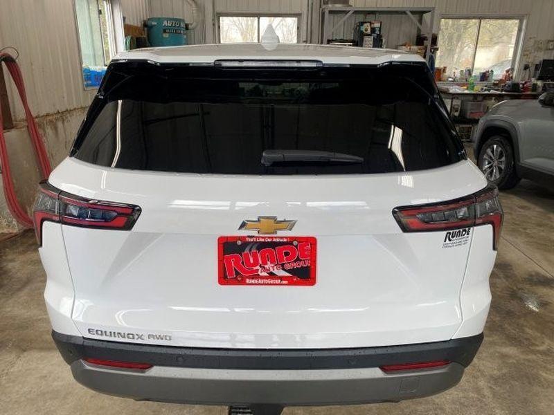 new 2026 Chevrolet Equinox car, priced at $33,744