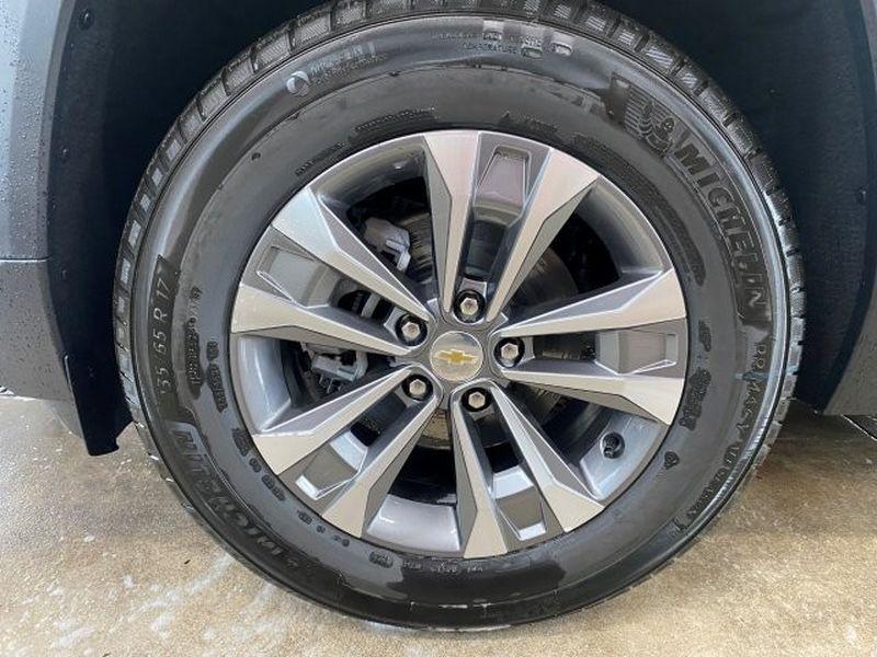 new 2026 Chevrolet Equinox car, priced at $33,744